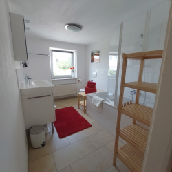 Bad Obergeschoß 080816 Bad 1